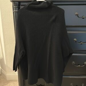 Oversize cowl neck black tunic